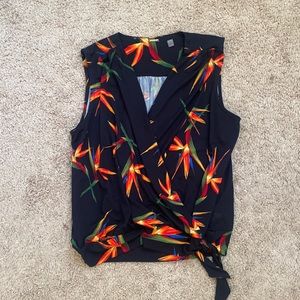 Tahari tie bottom sleeveless blouse Large